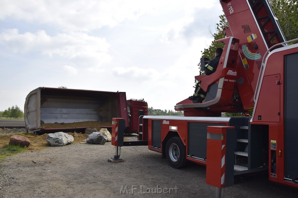 Schwerer VU LKW Zug Bergheim Kenten Koelnerstr P313.JPG - Miklos Laubert